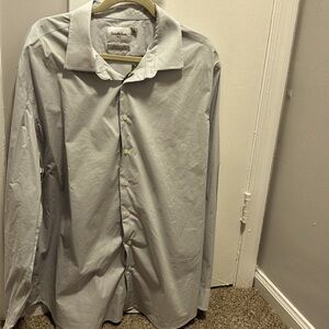Classy, never-worn original tags light grey business casual top for men